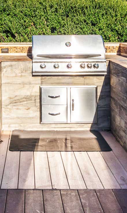 LinkNow Media Commercial Outdoor Kitchen